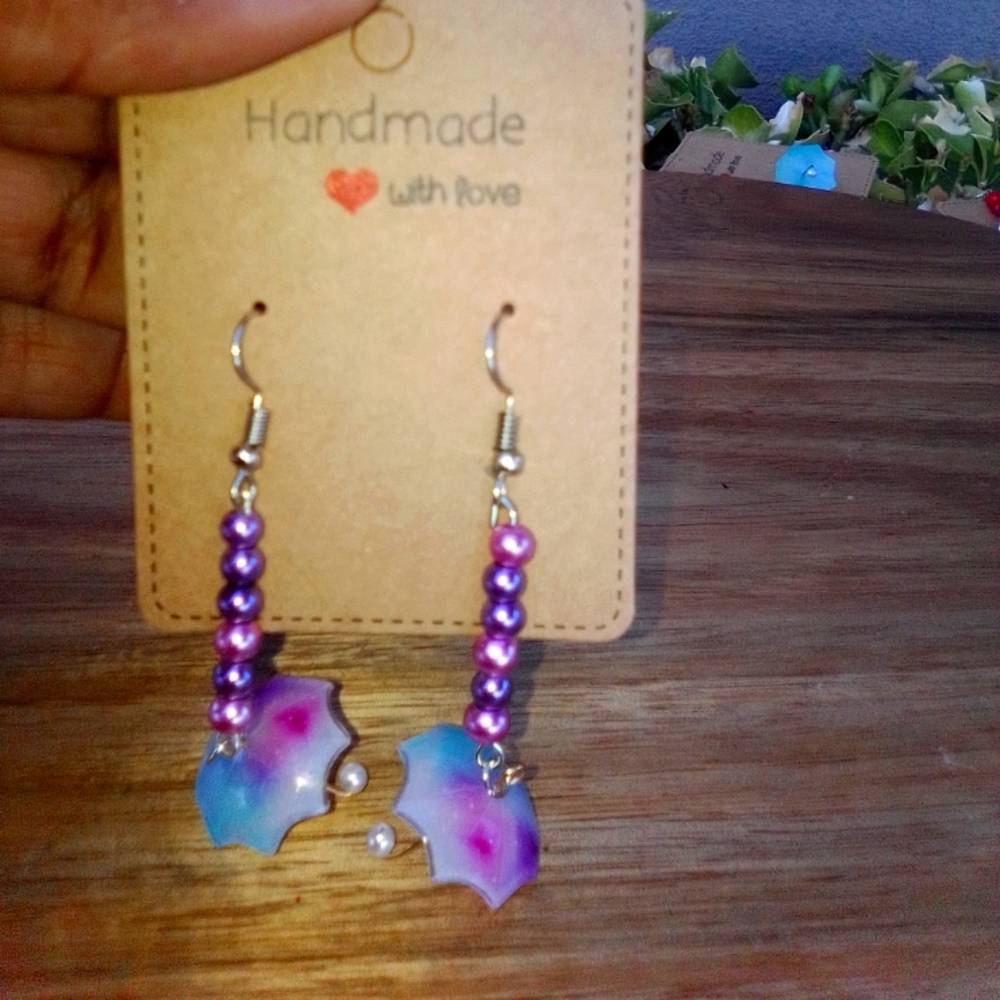 Earrings - Picture 2 of 4